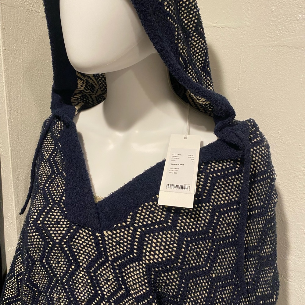 CLOSED Knit sweater size small BRAND NEW - Picture 4 of 13